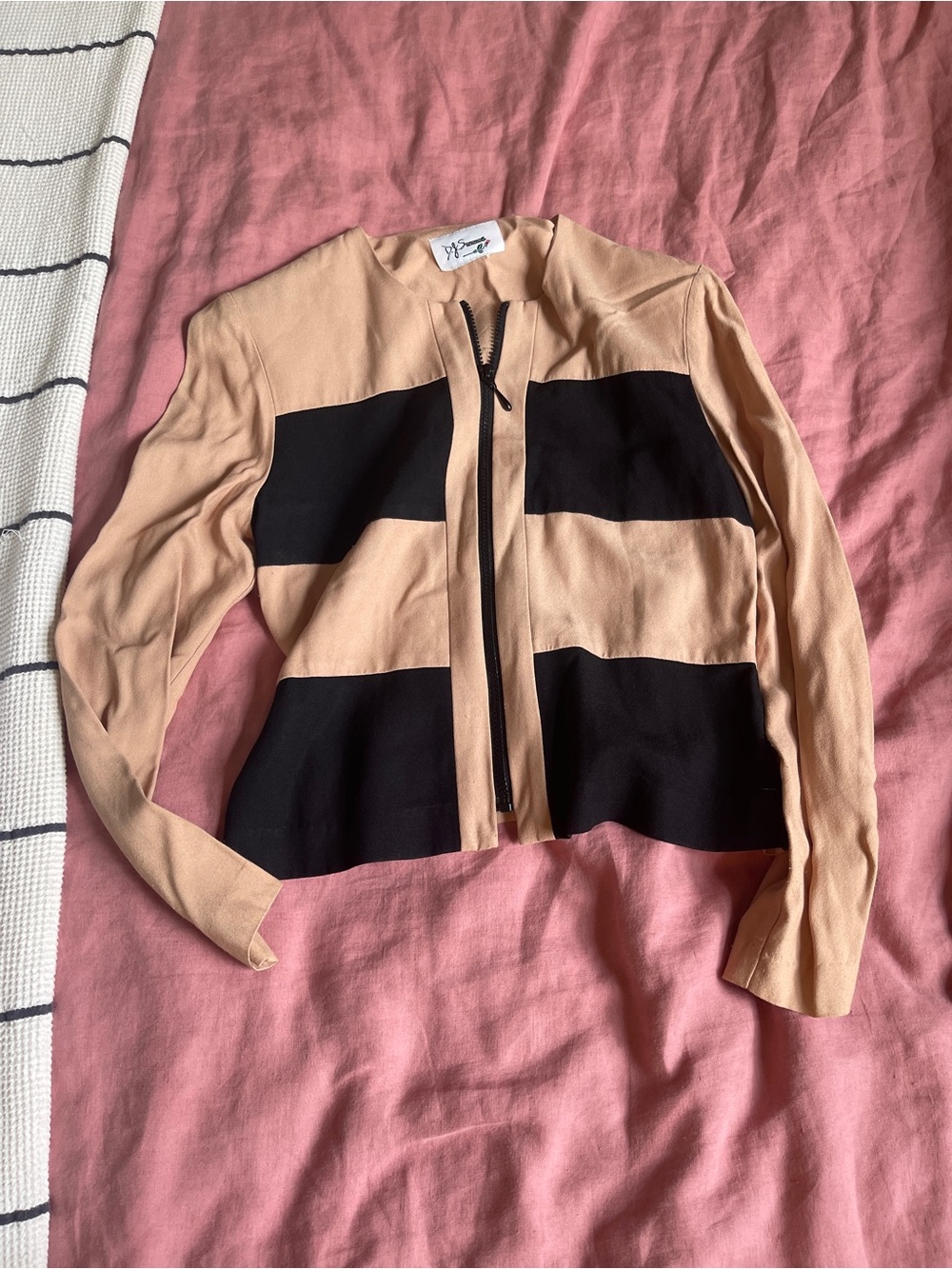 Vintage Beige & Black Zip-Front Women's Jacket